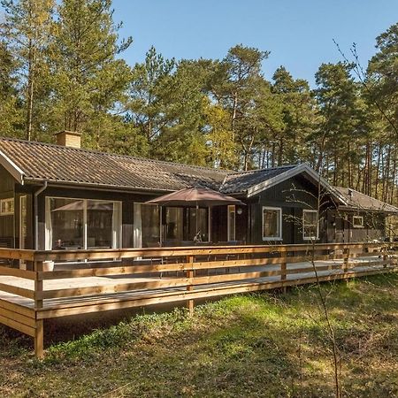 Lovely Home In Nexo With Kitchen Neksø Exterior foto