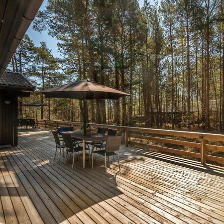 Lovely Home In Nexo With Kitchen Neksø Exterior foto