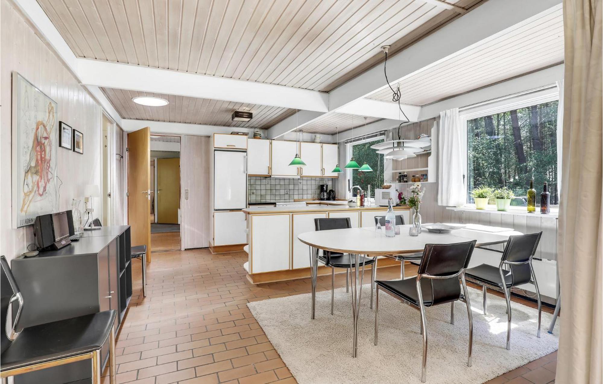 Lovely Home In Nexo With Kitchen Neksø Exterior foto